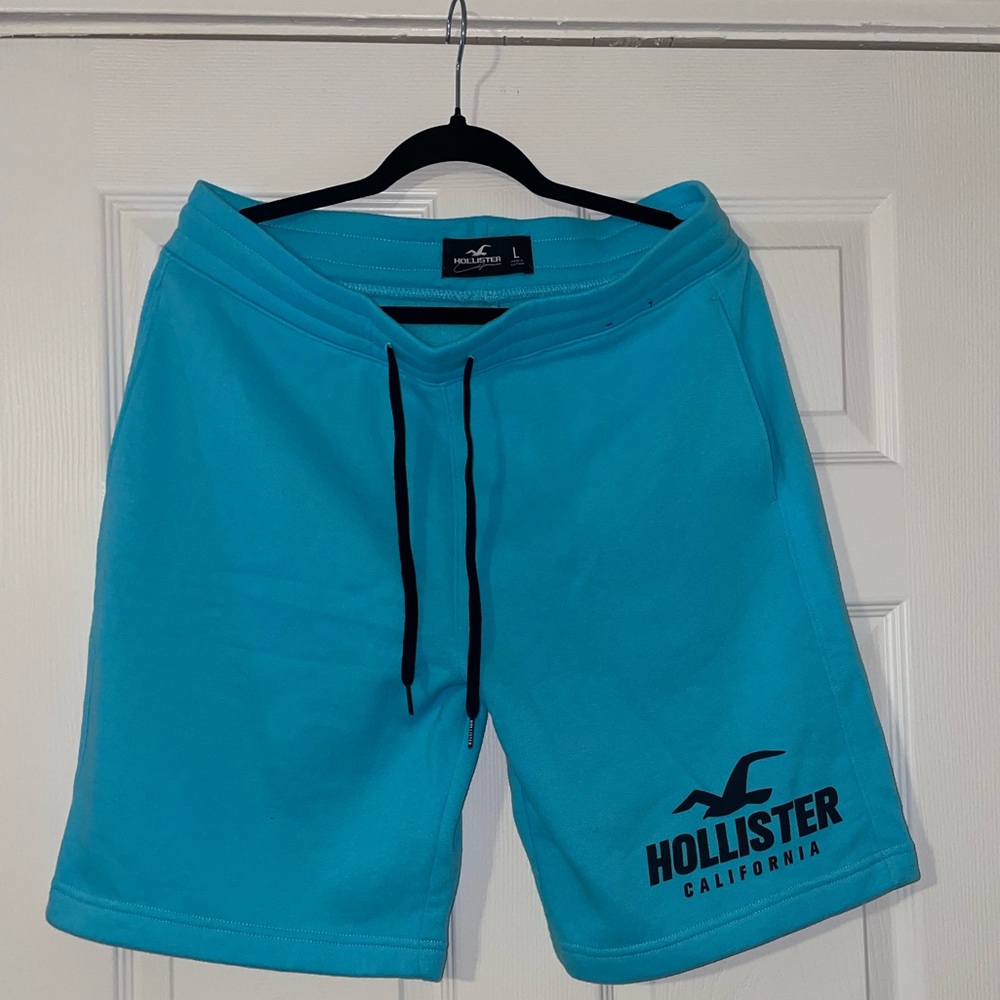Hollister Men's Blue Shorts